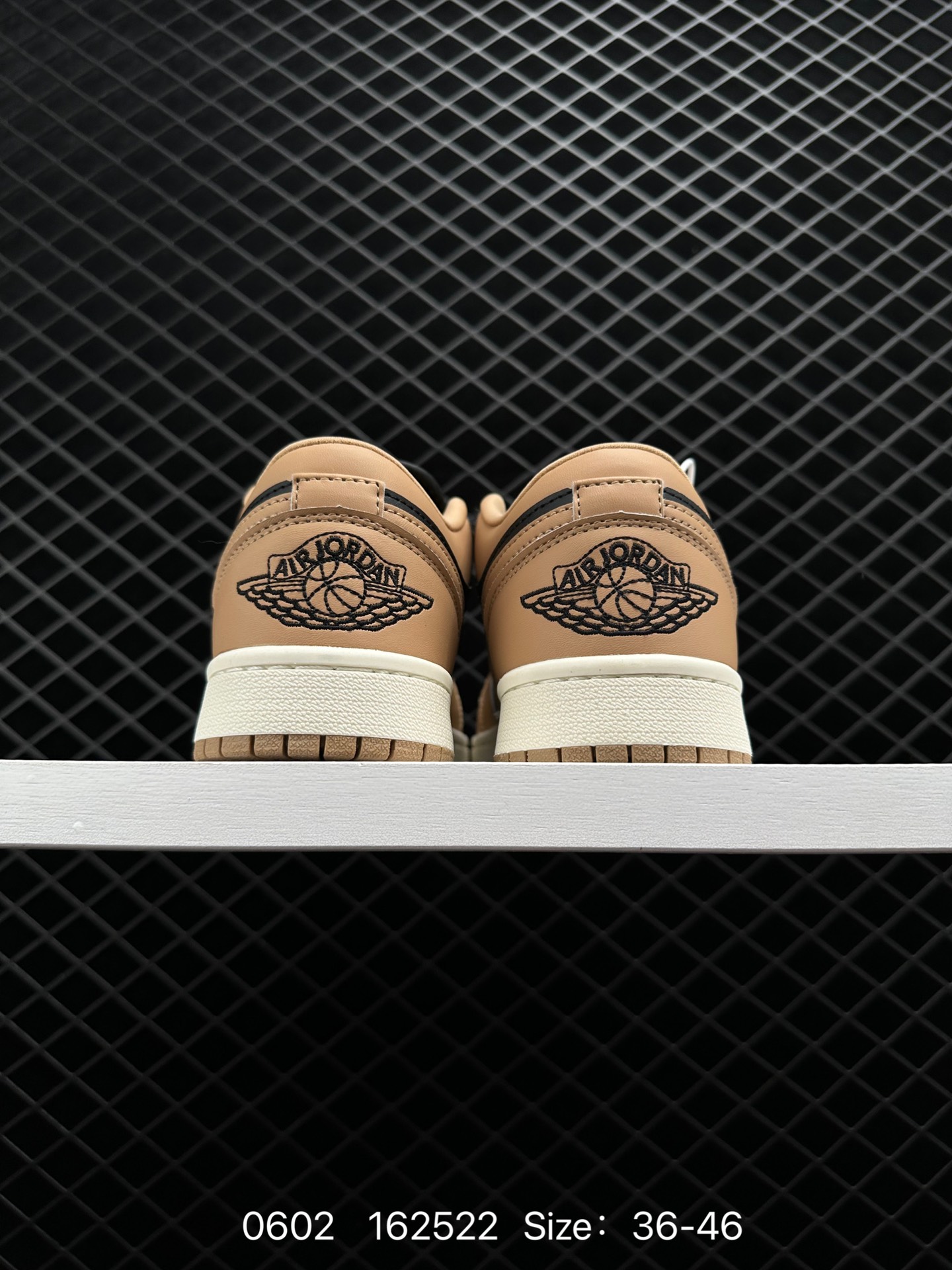 Air Jordan 1 Low AJ1 WH LV